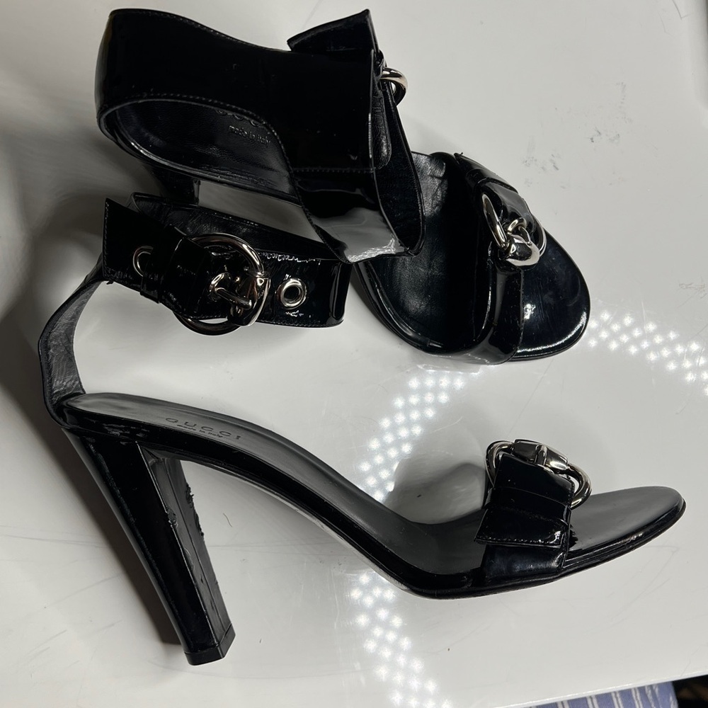 Gucci Sz 8.5B Black Patent Leather Ankle Strap 4.5” Block Sandals Heels - Picture 6 of 13